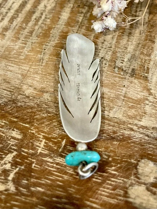 Vintage Sterling Silver HJ Chavez Signed Feather Pendant with Turquoise Accent - Picture 7 of 12